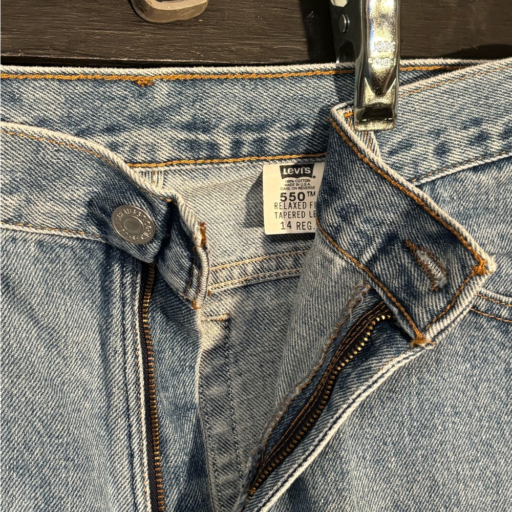 Levi's 550 Classic Blue Straight Leg Women's Jeans - Picture 6 of 11